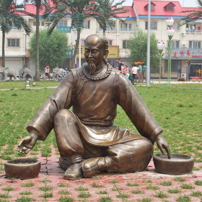 公园园林摆放玻璃钢仿铜制丹中医人物民俗雕塑 中医雕塑门口艺术特色山区