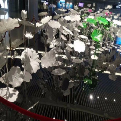 酒店大厅摆放不锈钢荷花小品雕塑 荷花雕塑作品花形鹅卵梅花鹿