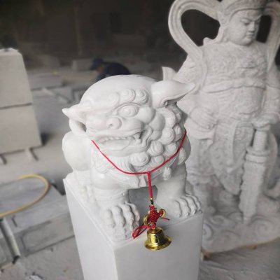 酒店汉白玉雕刻小狮子拴马柱雕塑 拴马桩雕塑石雕佛陀小院浮雕