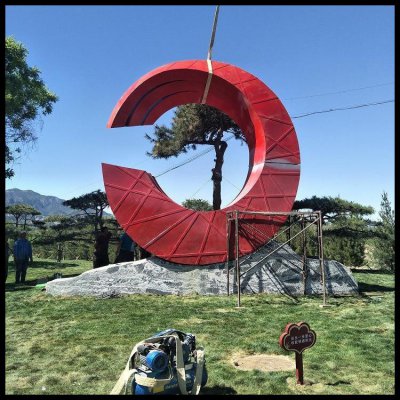大型户外广场不锈钢景观艺术品园林小区装饰摆件 景观雕塑市场青石特色方式