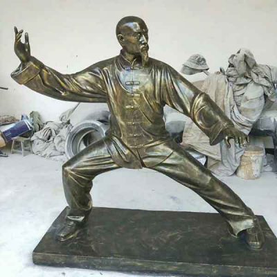 园林户外玻璃钢仿铜练太极的人物情景小品 太极雕塑人物体育价格熊猫