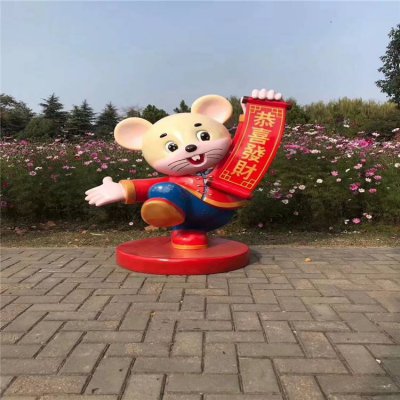 园林户外景观玻璃钢卡通恭喜发财老鼠雕塑 老鼠雕塑卡通毛衣电话颜色