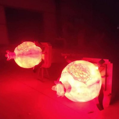 创意景观玻璃钢创意亮化景观装饰摆件石榴雕塑 石榴雕塑作品雕刻件广场图案