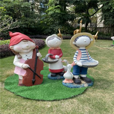 户外草坪玻璃钢卡通人物雕塑 
