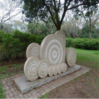 公园摆放黄岗岩雕刻靶子雕塑