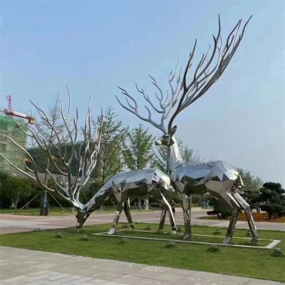 小区公园景观不锈钢镜面几何抽象块面梅花鹿雕塑 