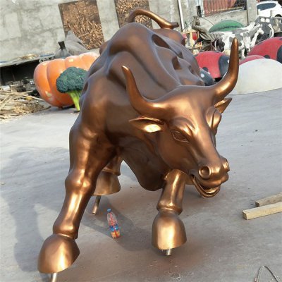 景点户外广场摆放玻璃钢仿铜华尔街牛景观雕塑 华尔街牛雕塑铜雕唯一雕像含义