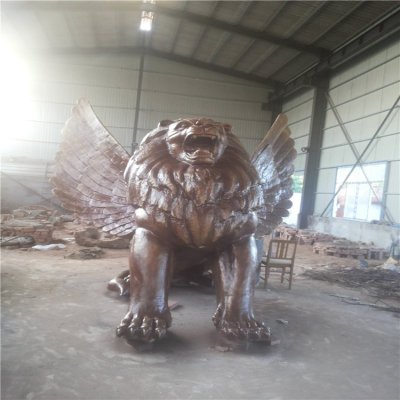 大型动物景观玻璃钢仿铜飞狮雕塑 