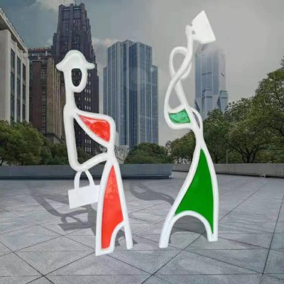 园林户外玻璃钢抽象动物抽象购物人物雕塑 购物人雕塑人物不锈钢商业街玻璃