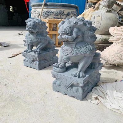 青石石雕户外景观一对镇宅招财狮子雕塑 狮子雕塑汉白玉美术大小石到