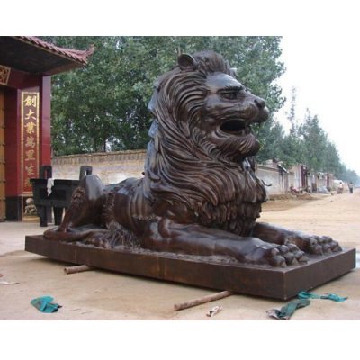 别墅小区玻璃钢仿铜狮子景观雕塑 