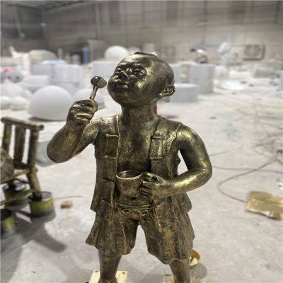 园林景观玻璃钢仿铜吹泡泡的儿童雕塑 儿童雕塑动物塑料长方形用纸