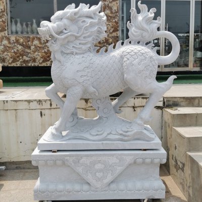 青石石雕大型神兽动物景观麒麟雕塑 麒麟雕塑价格事项商是谁客厅