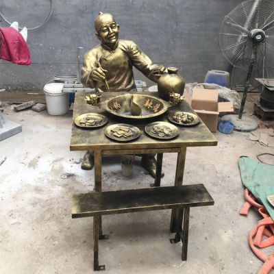 民俗文化玻璃钢仿铜吃火锅的人物雕塑 吃火锅雕塑人物图片古典重庆人