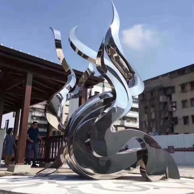 大型不锈钢镜面几何抽象景观摆件 