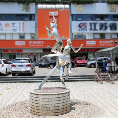 园林户外几何抽象打羽毛球的人物雕塑 打羽毛球雕塑公园场地不锈钢图片