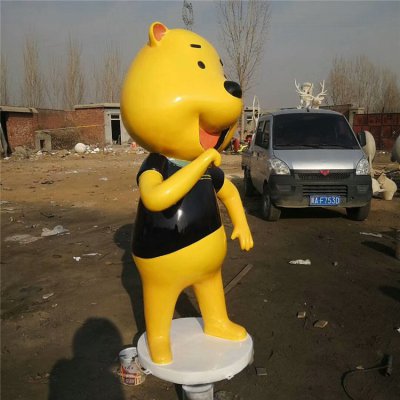 动物园玻璃钢卡通维尼熊雕塑 维尼熊雕塑卡通造型摆件景观