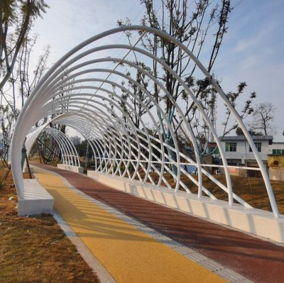 圆管钢结构长廊异形金属园林景观雕塑摆件 长廊雕塑石雕酒店设计费神明