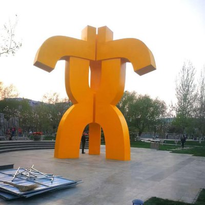 园林户外城市广场不锈钢金属大型景观标志雕塑 标志雕塑城市单条老鼠宜阳