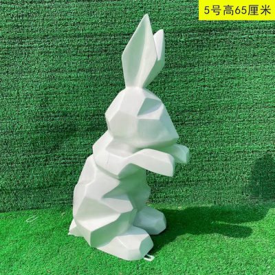 玻璃钢几何抽象动物景观兔子雕塑 兔子雕塑绘画说明文院里医科
