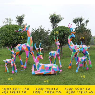 彩绘动物景观玻璃钢梅花鹿雕塑 梅花鹿雕塑厂家齐有布袋胡桃