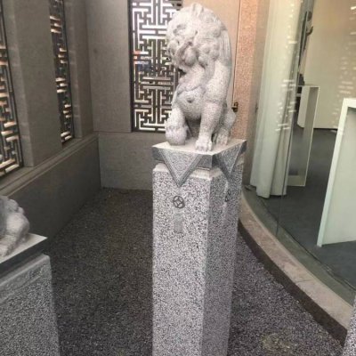 天然石材花岗岩浮雕狮子拴马柱中式庭院门外摆件 拴马桩雕塑图片形象抱鼓石猴头
