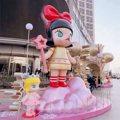 街道玻璃钢大型卡通人物主题景观宣传摆件 