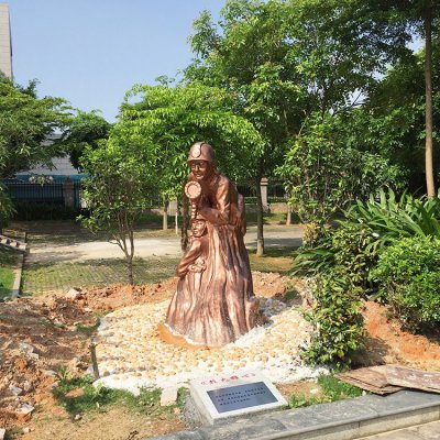 玻璃钢仿铜英雄人物消防员雕塑 消防员雕塑作品地方战车旋风