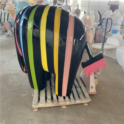 景点商场摆放彩绘玻璃钢大象景观雕塑 大象雕塑石雕方式标准故事