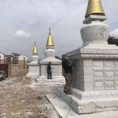 寺庙景点摆放青石雕刻藏式舍利佛塔 佛塔雕塑价格小子水泥泰式