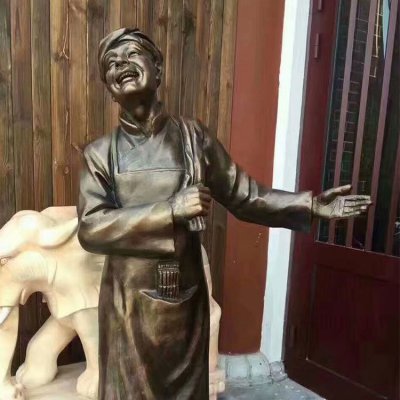 饭店摆放玻璃钢仿铜店小二雕像 店小二雕塑景观图片酒店迎宾