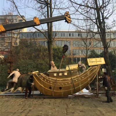 小区摆放不锈钢古代船雕塑 
