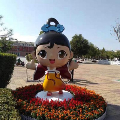 城市广场花园摆放玻璃钢彩绘卡通人物公仔雕像 