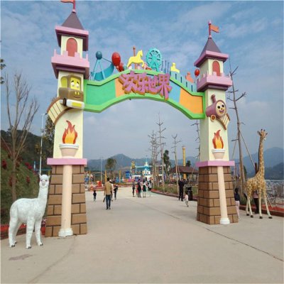 游乐园摆放玻璃钢卡通人物城堡门头雕塑 门头雕塑玻璃钢浮雕大型制作