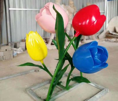 园林广场摆放玻璃钢彩绘花朵雕塑 花朵雕塑大型位置格兰泡沫
