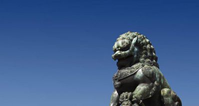 大型城市广场玻璃钢仿铜动物狮子雕塑 