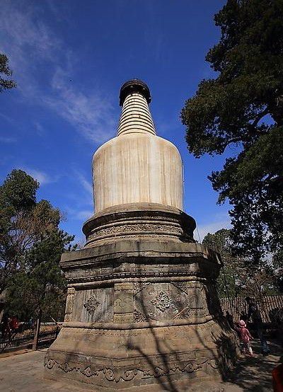 中国古代佛教汉白玉舍利塔 