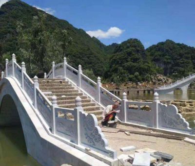 户外河道石拱桥创意青石围栏护栏栏杆栏板雕塑 