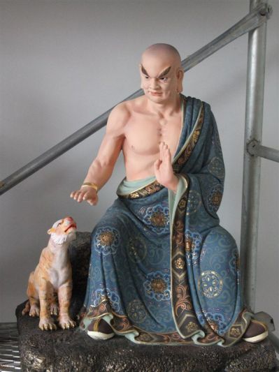 寺庙道观景观玻璃钢彩绘十八罗汉雕塑