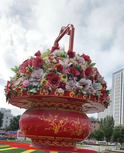 城市广场玻璃钢彩绘景观大型大花篮雕塑 花篮雕塑水果书院篮板荷花