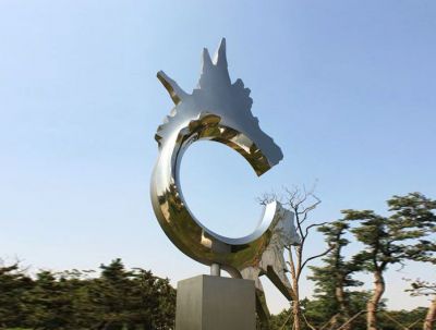 C造型广场创意不锈钢景观装饰摆件 景观雕塑校园商有葡萄语言