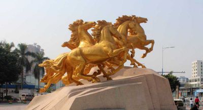 玻璃钢仿铜户外园林景观骏马雕塑 骏马雕塑纯铜彩绘雕塑家红色