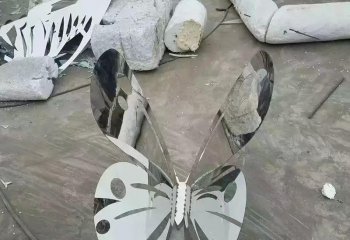 精美不锈钢蝴蝶雕塑，点缀公园之美