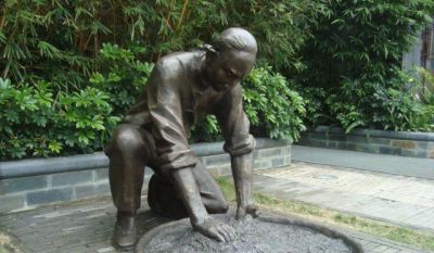 玻璃钢情景人物晒茶的人物雕塑 人物雕塑教程专业小品寺院