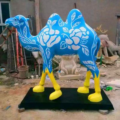 玻璃钢彩绘创意动物景观骆驼雕塑 骆驼雕塑厂家生产厂教程插画