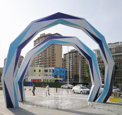 广场喷泉摆放彩绘玻璃钢几何拱门雕塑 拱门雕塑景观庙宇公园效果图