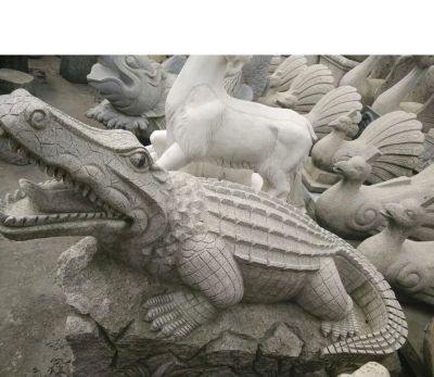 园林户外大理石石雕鳄鱼雕塑 