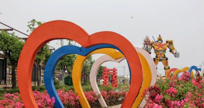 花园景观不锈钢彩绘景观爱心拱门雕塑 爱心雕塑石雕仁心医者市场