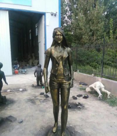 玻璃钢仿铜女孩雕塑户外小品摆件