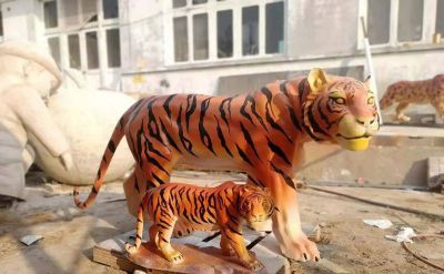 园林景观户外玻璃钢仿真动物老虎雕塑 老虎雕塑浮雕特征纸浆霸气